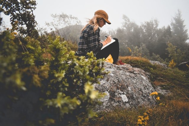 Things to Consider When Starting Writing Career as a College Student