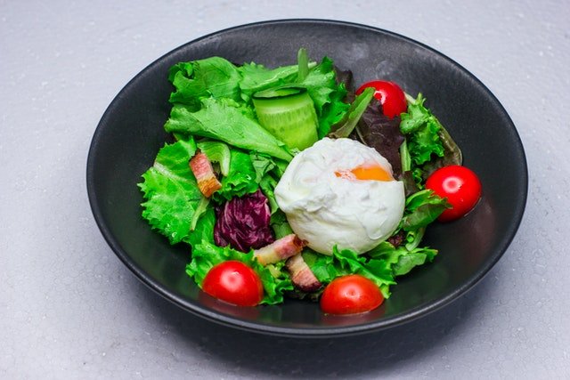 Feed the Machine 4 Nutrition Principles for Football Players