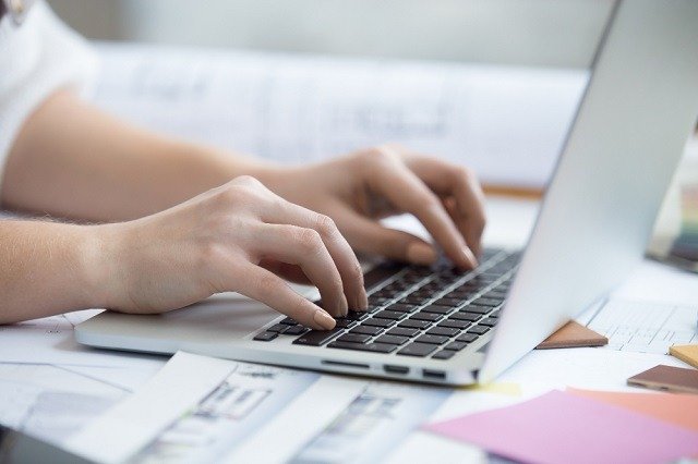 Writing a Sales Email That Converts