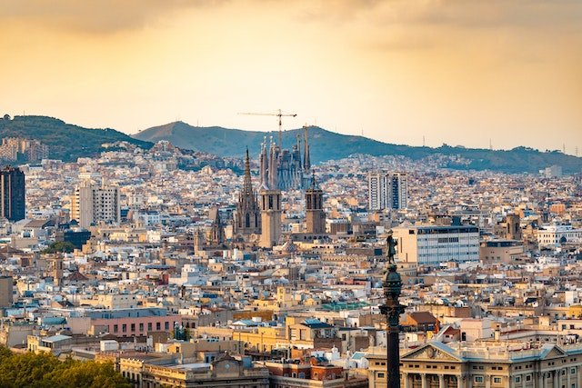 Plan an Educational School Trip To Barcelona