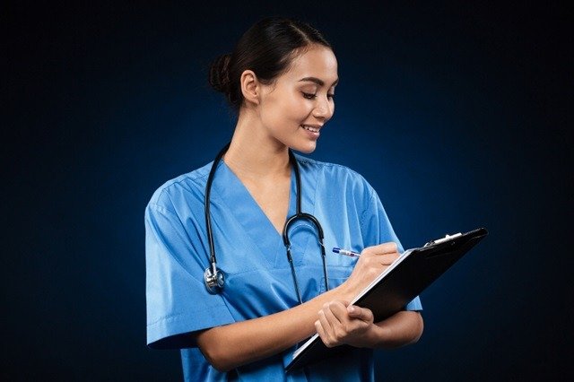 5 Benefits of Pursuing Your RN to BSN Online
