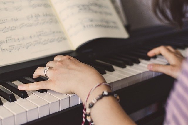 Music Teachers To Obtain a Music Therapy Certification