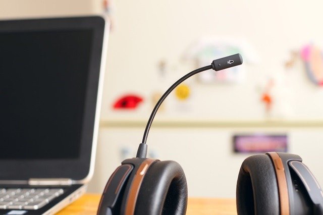 Evolution of Contact Center Solutions From Traditional Call Centers to Omnichannel Customer Engagement